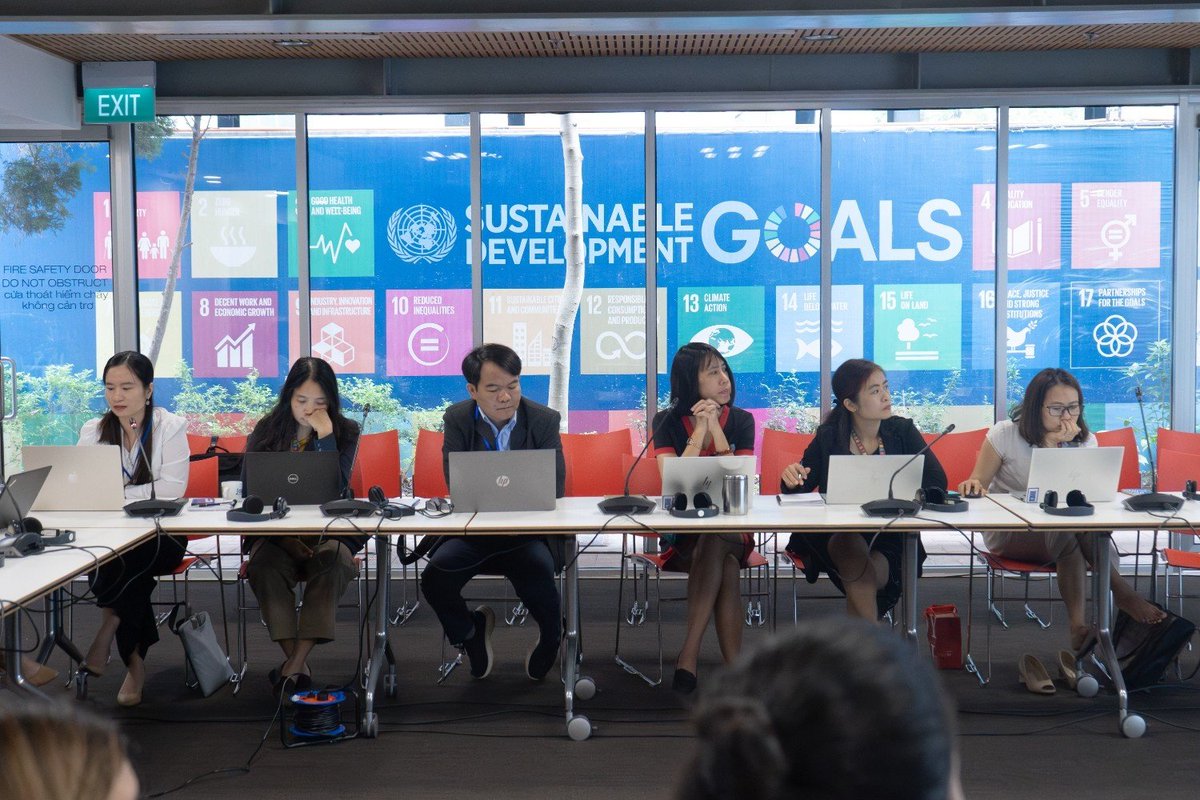 UNDPasiapac's tweet photo. Storms, floods, and rising seas 🌊 cost Vietnam 1.5% of GDP annually.
To combat this, Vietnam is implementing solutions like:
💡 Innovative financing (bonds, risk insurance)
🌾 Support for agriculture & coastal regions
🤝 International climate finance access
#ClimateAction #Sustainability #ClimateFinance

https://t.co/tpBX8oayFN

Picture credit: Rod Long/Unsplash