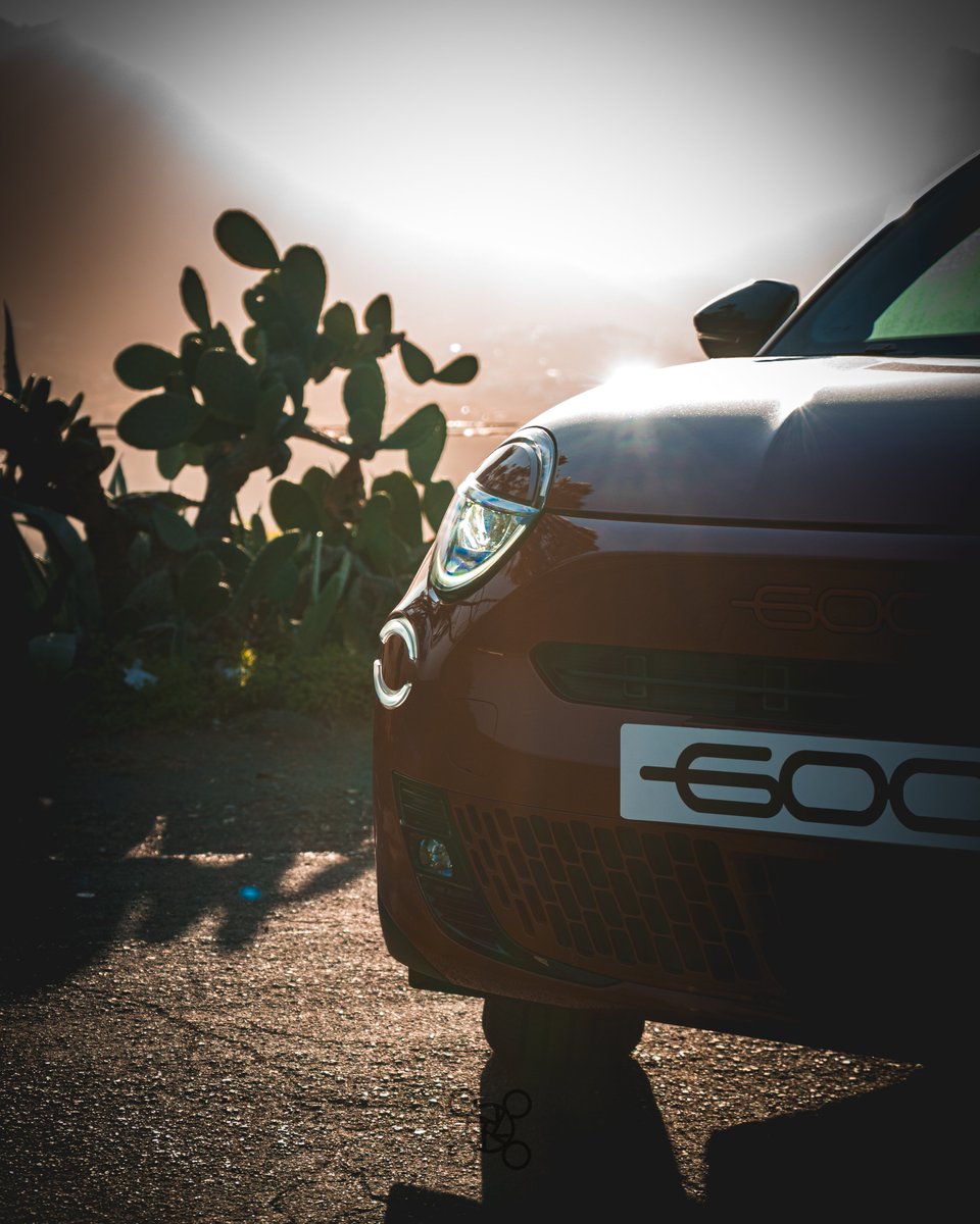 Tu Fiat 600e, tu persona favorita y cualquier rincón de Gran Canaria… ¿Qué más se puede pedir? 🌟 ¡Feliz fin de semana! ¡Los Reyes Magos están en camino! 👑👑👑

📸 @arm2producer 

#Icamotor #Fiat #Fiat600 #Fiat600e #Eléctrico