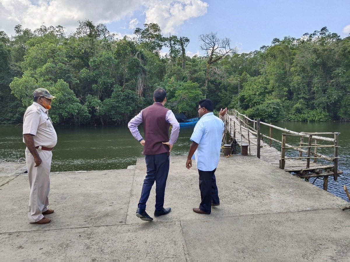 NorthAndaman's tweet photo. Assistant Commissioner Diglipur, Shri. Kamaleshwar Rao S, IAS conducted a field visit at Kalighat on 02.01.2025 and inspected various ongoing projects!  Interacted with dept. officials and public representatives. #FieldVisit #LeadershipInAction https://t.co/t4EYGtW1Rq