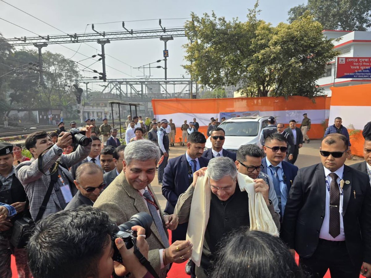 Ministry of Electronics & IT (@goi_meity) on Twitter photo Inaugurated at 12 locations incl. 5 in North Eastern States. An MoU was also signed between <a href="/NIELITIndia/">NIELIT</a> and <a href="/TataElectronics/">Tata Electronics Pvt Ltd</a> to collaboratively enhance the #semiconductor skilling ecosystem in India. #DigitalIndia <a href="/CMOfficeAssam/">Chief Minister Assam</a> <a href="/GUW_NIELIT/">NIELIT Guwahati</a> Inaugurated at 12 locations incl. 5 in North Eastern States. An MoU was also signed between <a href="/NIELITIndia/">NIELIT</a> and <a href="/TataElectronics/">Tata Electronics Pvt Ltd</a> to collaboratively enhance the #semiconductor skilling ecosystem in India. #DigitalIndia <a href="/CMOfficeAssam/">Chief Minister Assam</a> <a href="/GUW_NIELIT/">NIELIT Guwahati</a>