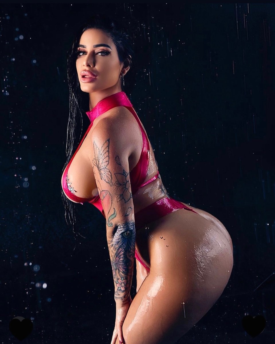 @jillybarbiee tweet media