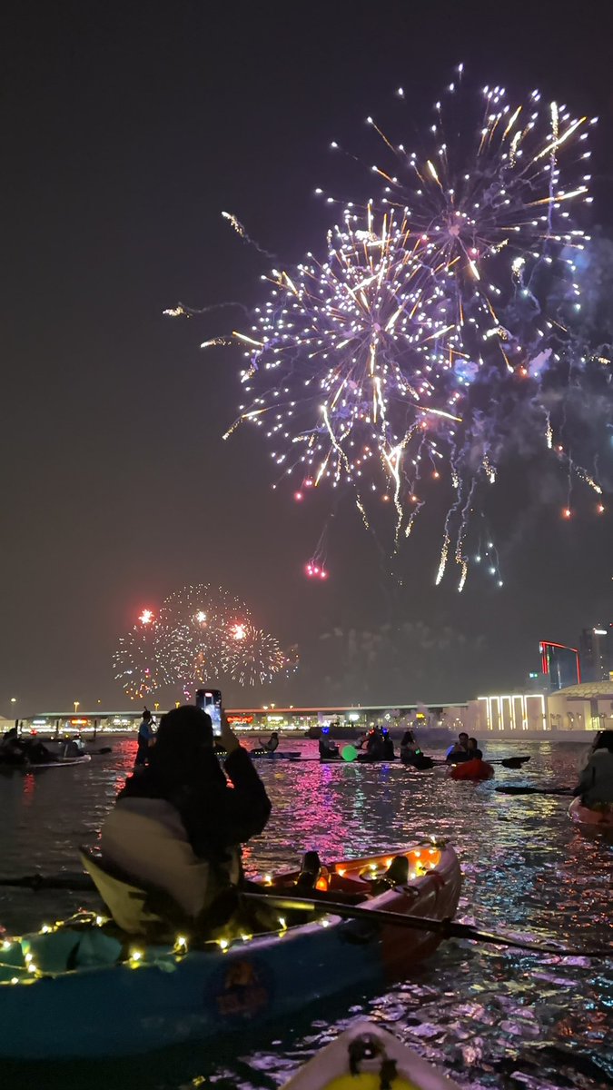 renadhaz's tweet photo. 2025 🎇 https://t.co/IFIjDsHPkm