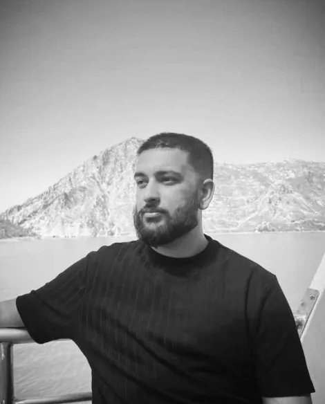 Hard working &amp; believing in yourself is everything

3K - 9K KICK
0 - 78K Instagram
150K - 260K TikTok

Smashed all time Kick Subs record of 4000✅
Purchased father his own car✅
Built my own stream studio✅
Built an amazing community🥹

I COME from NOTHING, Thank you God 💙