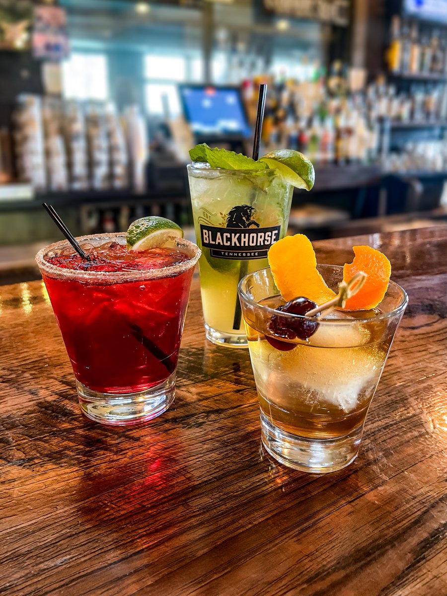 Partaking in #DryJanuary ? We have some mocktails for that. Try our Apple Ginger Fizz, Ruby Spice, New Fashioned, or ask your bartender for even more options! You got this 📷