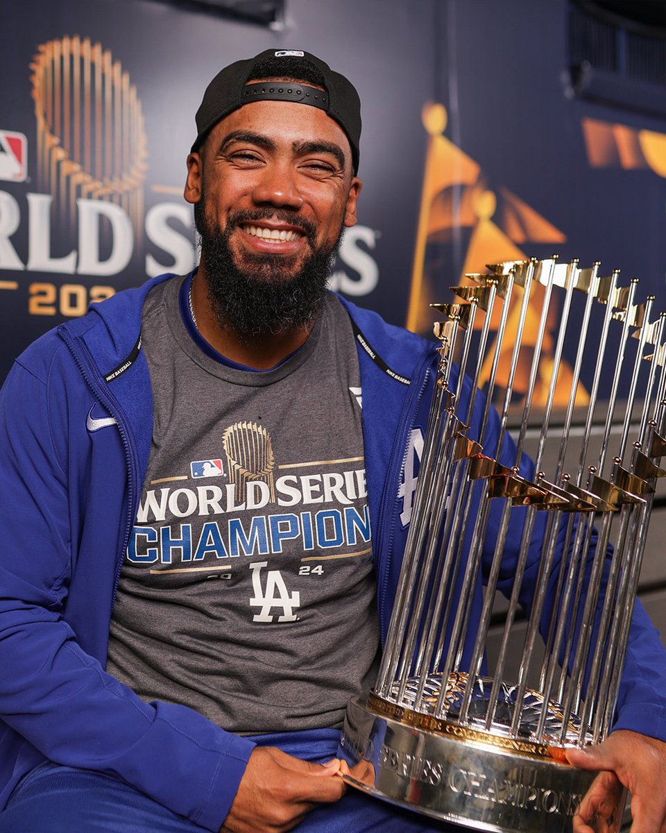John Hartung (@lajohnhartung) on Twitter photo Welcome back, Teo!!
Join us LIVE on <a href="/SportsNetLA/">SportsNet LA</a> at 1pm today as the #Dodgers 2024 World Series champ and 2024 Home Run Derby champ talks with the media about running it back in 2025! Welcome back, Teo!!
Join us LIVE on <a href="/SportsNetLA/">SportsNet LA</a> at 1pm today as the #Dodgers 2024 World Series champ and 2024 Home Run Derby champ talks with the media about running it back in 2025!