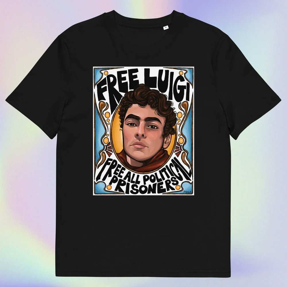 ayeola_o_k's tweet image. Stickers, Poster prints and t-shirts are available at ayeola.org Free shipping on all orders :) Free Luigi Mangione! Free all political prisoners #luigiart #LuigiMangioneart #luigimerch
