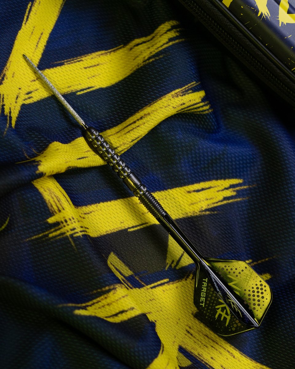 TargetDarts's tweet photo. Content Warning ☢️

Luke Littler's set-up for the World Championship Final.

23g, 45mm Custom point, Intermediate No.6 K-Flex.

#TeamTarget https://t.co/1GBPpDybjn