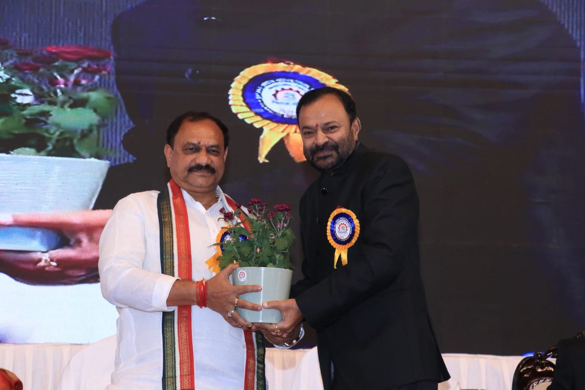 Bmaheshgoud6666's tweet photo. Inaugurated the All India Industrial Exhibition (Numaish) - 2025 at the iconic Nampally Exhibition Grounds today. Proud to stand alongside leaders who embody dedication and vision, including Ministers Shri Sridhar Babu garu, Shri Ponnam Prabhakar garu, MP Shri Anil Kumar garu, senior leader Shri V. Hanumantha Rao garu, and Congress Mahila President Smt. Sunitha Rao garu.

This grand platform reflects the spirit of innovation and progress, thanks to the relentless efforts of the organizers. Together, we continue to uphold the legacy of this prestigious event.