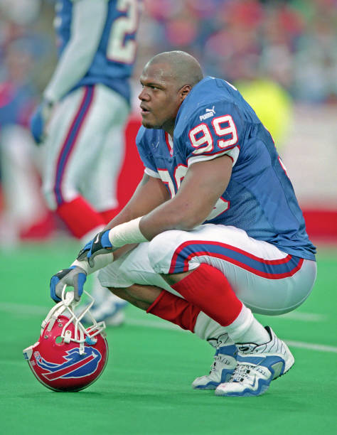 Weird but True~

DE/LB Gabe Northern touched the football 3 times in his 5 year NFL career. ALL OF THEM WERE TDs‼
🔵1996- 18 yard blocked punt return
🔴1998- 40 yard INT return
⚪1999- 59 yard fumble recovery return
#BillsMafia #GabesGotIt