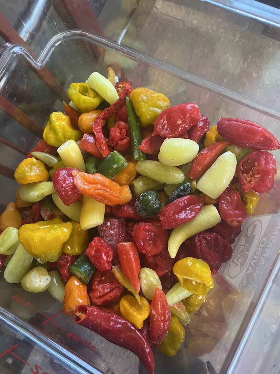 Still making hot sauce 😋