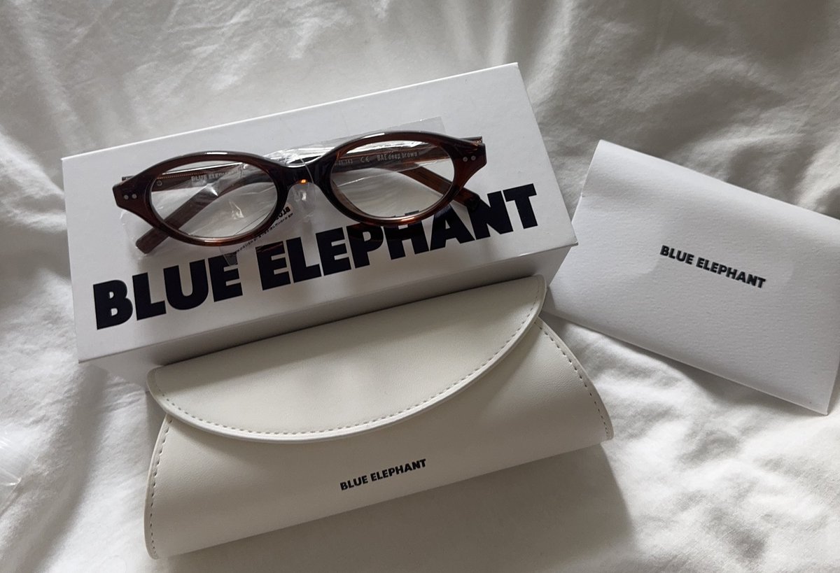 sun_sshineee's tweet image. ส่งต่อ แว่น Blue elephant รุ่น Bae สี deep brown
⭐️1250 ส่งฟรี (มือ1อุปกรณ์ครบ🍎)

#BlueElephant #แว่น #ส่งต่อแว่น #ส่งต่อ #พรีออเดอร์เกาหลี