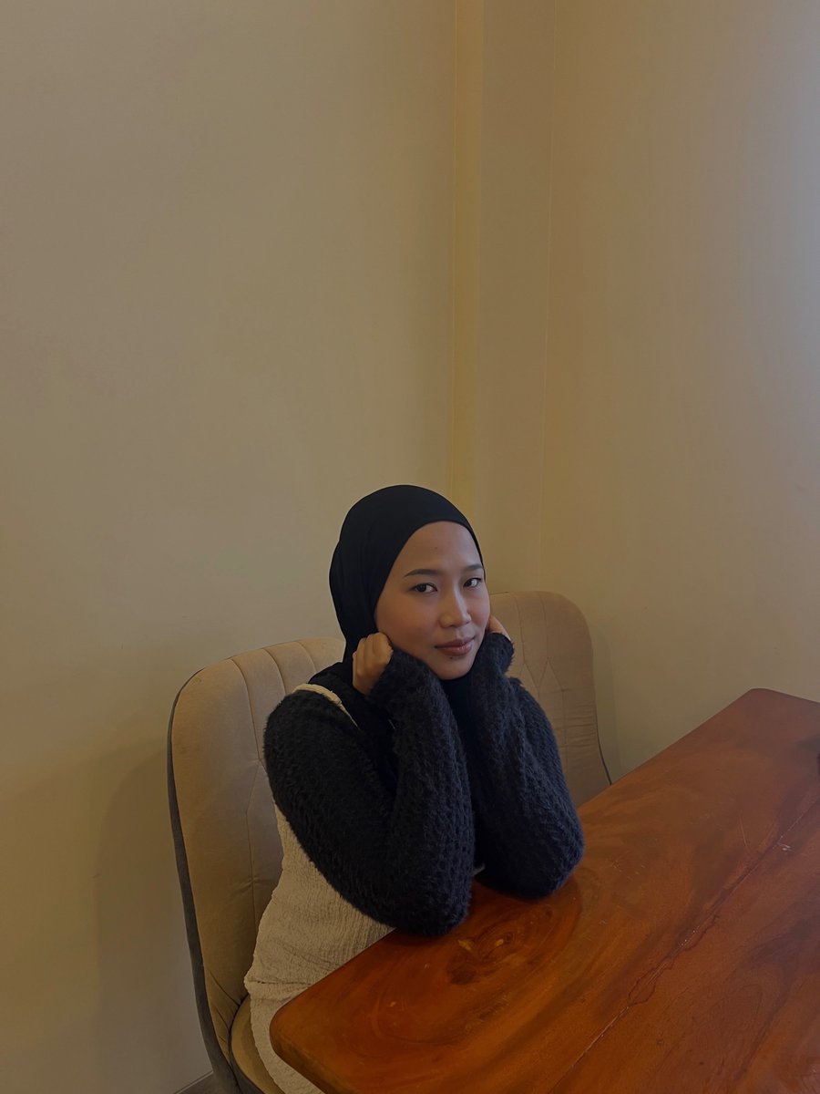 nisafitcho's tweet photo. Untuk diriku sendiri "makasih ya kamu hebat, jadi seorang istri dan ibu dua anak yg masyaAllah" https://t.co/DTXr5VQrAc