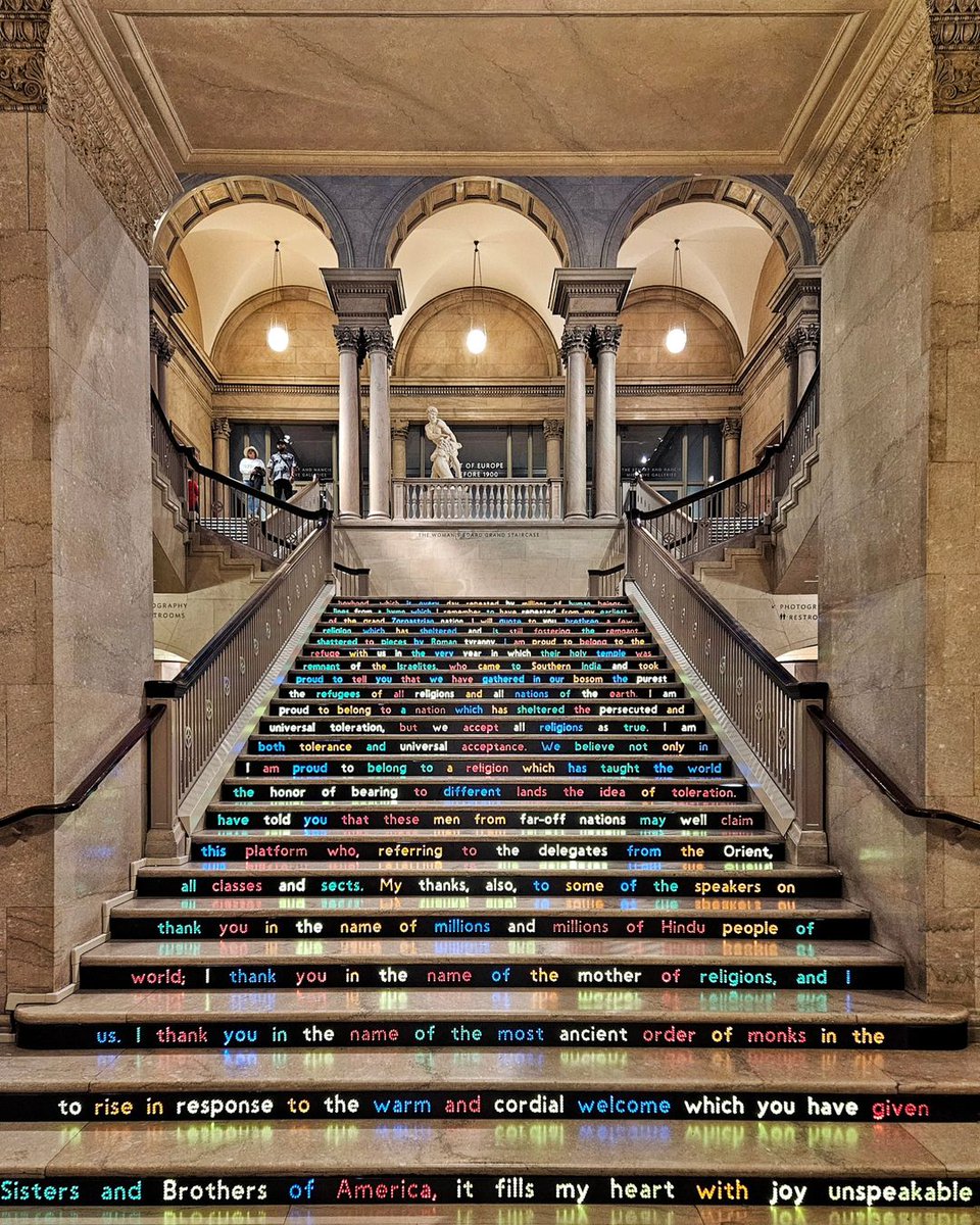 Winter in Chicago means one thing: museum season! ❄️🎨 Stay cozy at #TheBlackstoneHotel and explore Art Institute Chicago with our Art Institute Package. 

📸: @rovingphotog (Instagram)