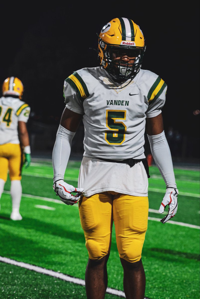Coach Woods (@lequan_w) on Twitter photo This young man is ready to compete & contribute NOW❗️Makes plays consistently all over the field. A true ATH & was a key component to us winning a STATE CHAMPIONSHIP❗️
3.1 GPA & runs a 10.9 100M! He's ready!
'KJ Davis' (<a href="/KJDavis_5/">Keitaro Davis(KJ)</a>)
Film: hudl.com/v/2RJ0WF This young man is ready to compete & contribute NOW❗️Makes plays consistently all over the field. A true ATH & was a key component to us winning a STATE CHAMPIONSHIP❗️
3.1 GPA & runs a 10.9 100M! He's ready!
'KJ Davis' (<a href="/KJDavis_5/">Keitaro Davis(KJ)</a>)
Film: hudl.com/v/2RJ0WF