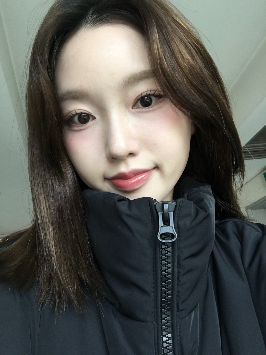 1119vvogmedia's tweet photo. - 250103 Gowon Fromm Update https://t.co/9aFKoBXb3w