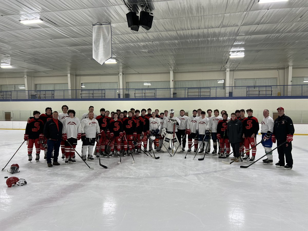 SJSHockey's tweet photo. Thanks to our recent alums who joined us for a quick scrimmage.
The Alums prevailed 8-6
@SJShrewsbury https://t.co/X7biEWiEhh