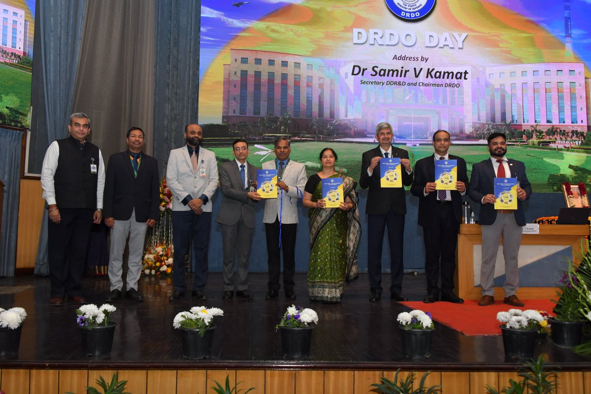 DRDO_India's tweet image. #DRDODay, Secretary DDR&amp;amp;D &amp;amp; Chairman DRDO, shared a powerful vision for India’s defense future. With relentless innovation and a focus on self-reliance for a stronger and secure nation. The journey has just begun! 

pib.gov.in/PressReleasePa…