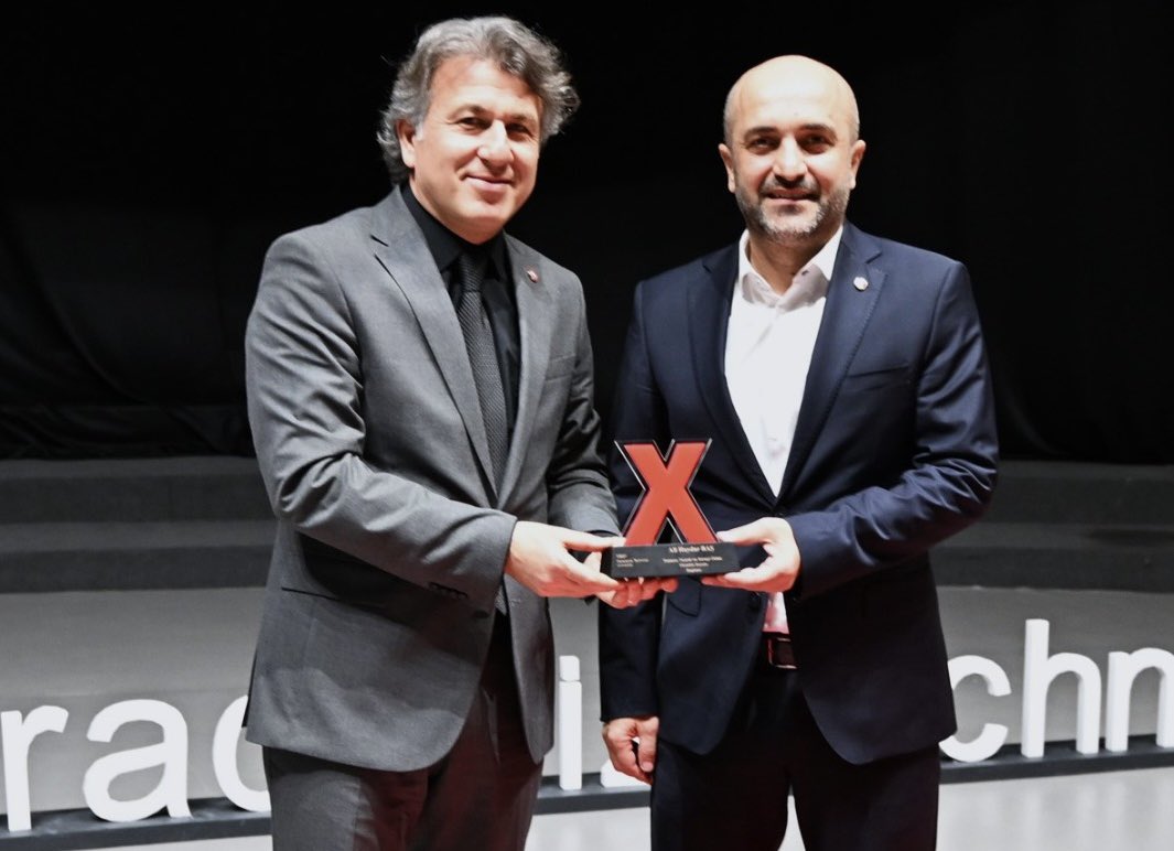 tcktu1955's tweet photo. Üniversitemizin ev sahipliğini üstlendiği TEDx Karadeniz Technical University etkinliği, “Yarının İnşası” temasıyla katılımcılara ilham veren bir deneyim sundu. 11 farklı alandan uzmanın katıldığı etkinlikte, geleceğin dünyasına dair vizyoner fikirler paylaşıldı. https://t.co/LeG8CqsoPq