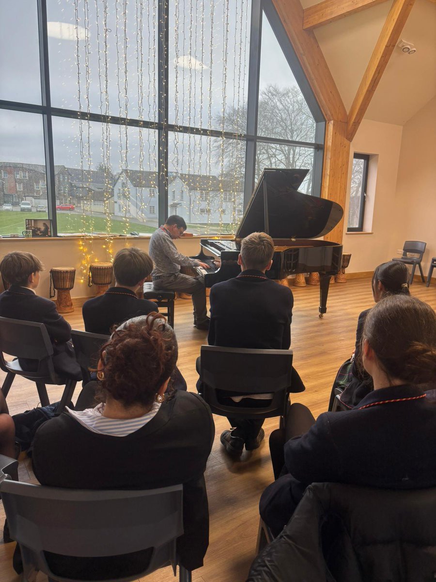 Shebbear College tweet media