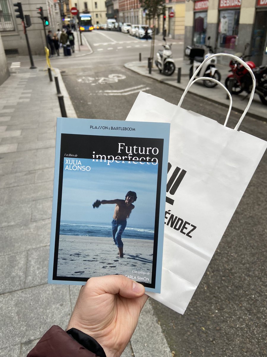 📚

(Haciendo siempre caso a @andreagalaxina)