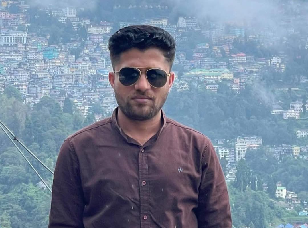 छत्तीसगढ़ में खराब सड़क की रिपोर्टिंग करने पर पत्रकार मुकेश चंद्राकर की निर्मम हत्या !!