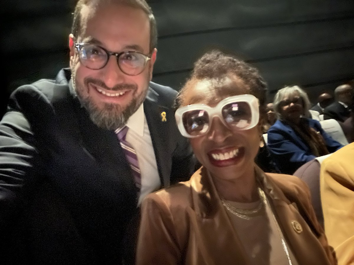 JasonKoppel's tweet image. Starting opening day in our nation’s capital at the @TheBlackCaucus watching my Member @RepYvetteClarke sworn in as Chair.  Godspeed in your role. 

Great spending time with @HouseForeign Ranking Member @RepGregoryMeeks.
