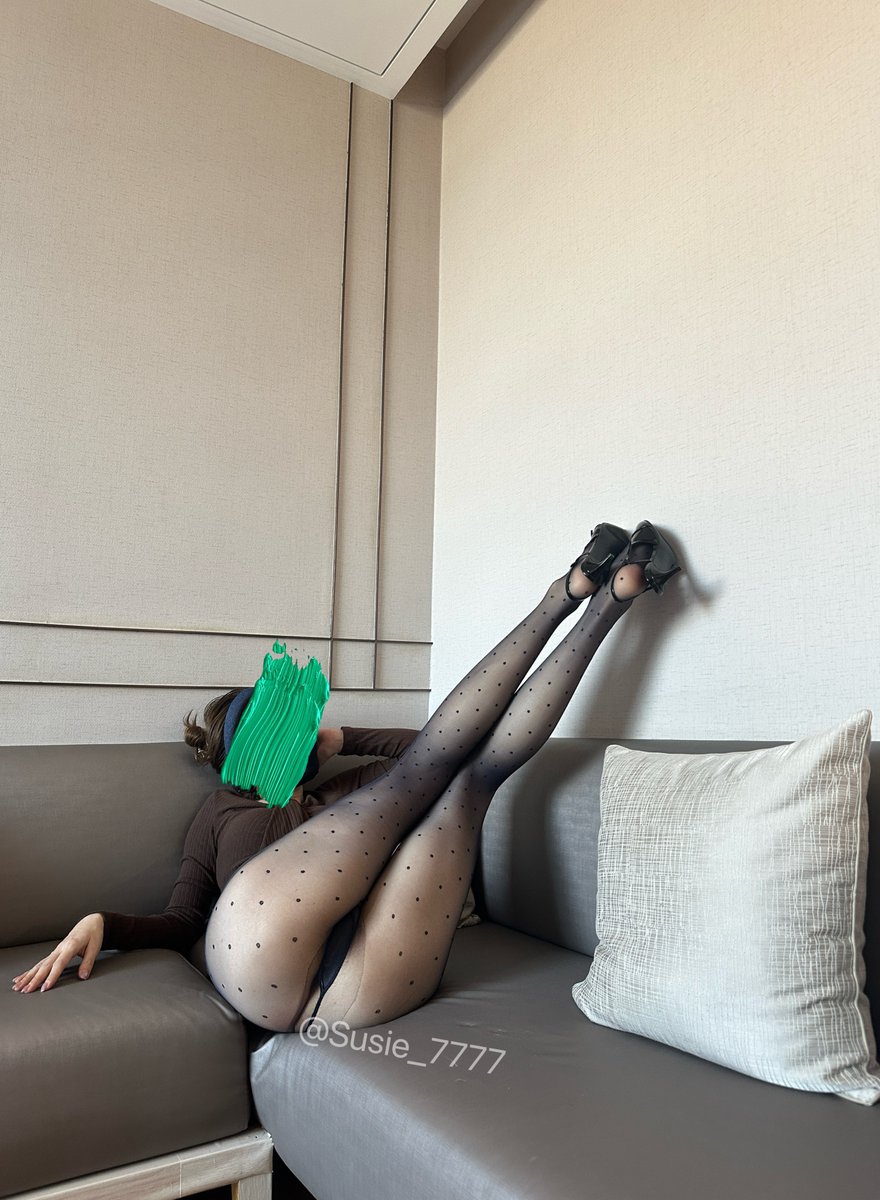 福利姬绿子的酒分享的黄推图片2 - 网红私拍内容