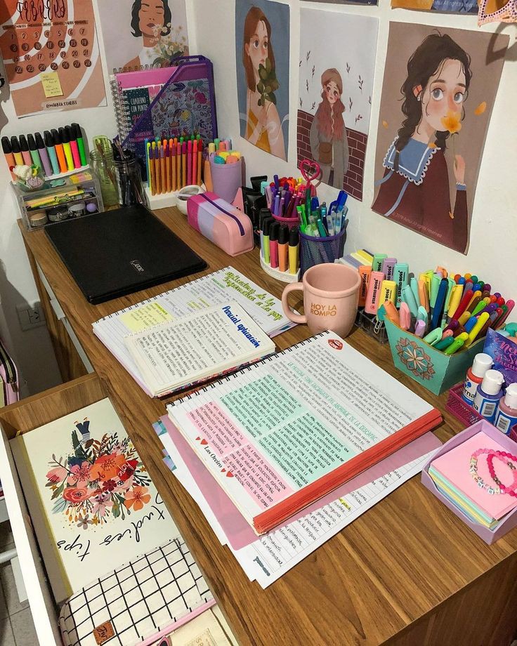 studieswpipis's tweet image. Todos os materiais de estudos que eu tenho no drive (ex: simulados, livros, questões, etc) 
#studytwt #studytwtbr