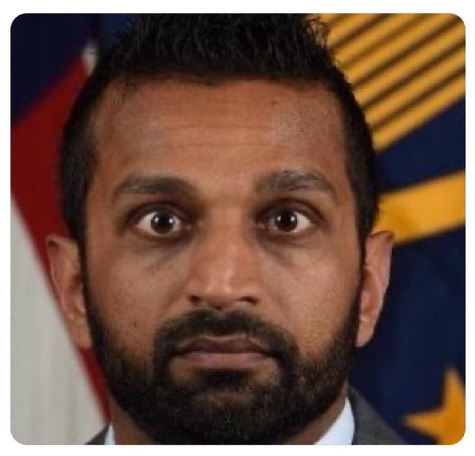 progavalanche's tweet image. New York Jets fans recognize this look. We know what a mistake it is to hire anyone with these eyes. We can tell you how badly it will end. 

You’ve been warned.

#DemCast #DemVoice1 #wtpBLUE