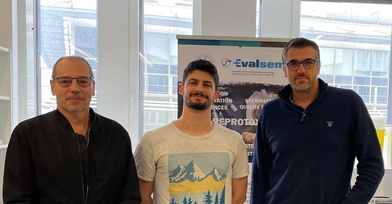 BullnetDN's tweet image. PhD Profiles series:  Bonne année!   We welcome in the new year and other members of the BullNet team, including Joao from Brazil based at Universite Clermont Auvergne in France, supervised by Fabrice Saez.  Happy new year all! #MSCA #research #fertility