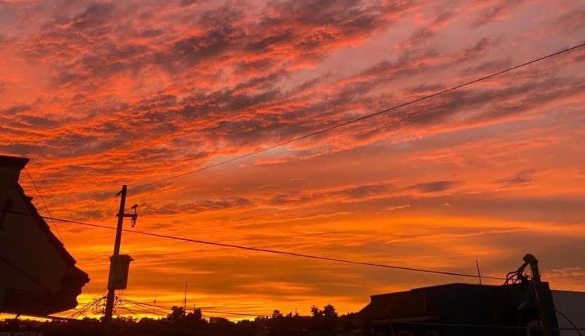 El atardecer es la prueba de que el final también 
puede ser hermoso.