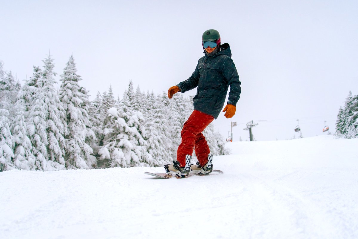 The slopes are calling! Unlock winter with your Epic Pass benefits. Enjoy 20% off food, rentals, lessons, and more with Epic Mountain Rewards. Click the link below to discover all the benefits your pass has to offer. #itsOKEMOtime

🔗 bit.ly/3zPFnfU