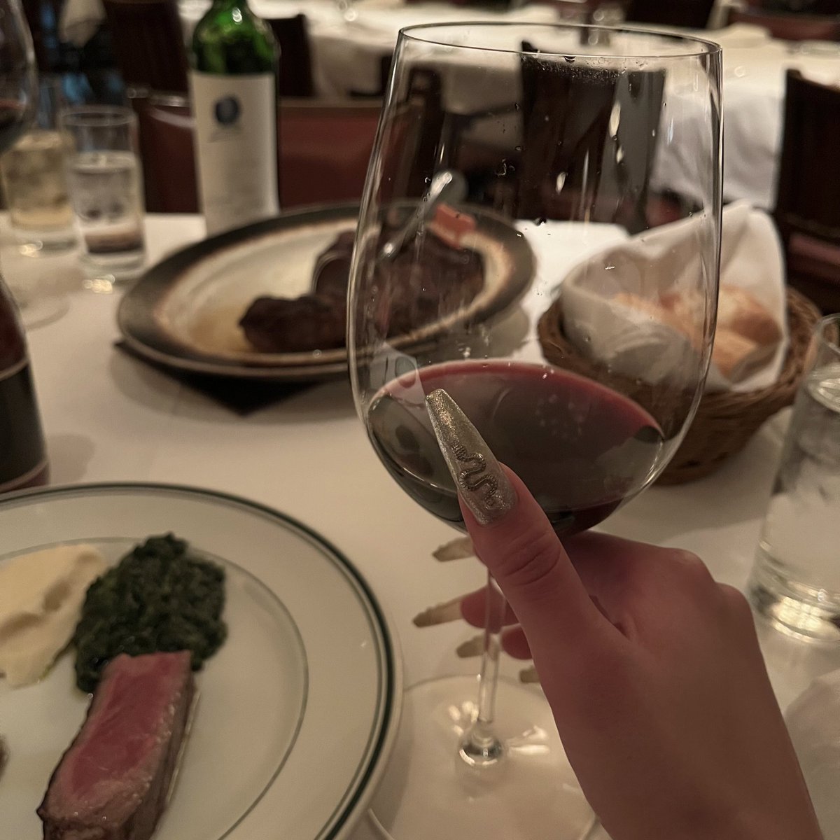 happy new year🐃🍷