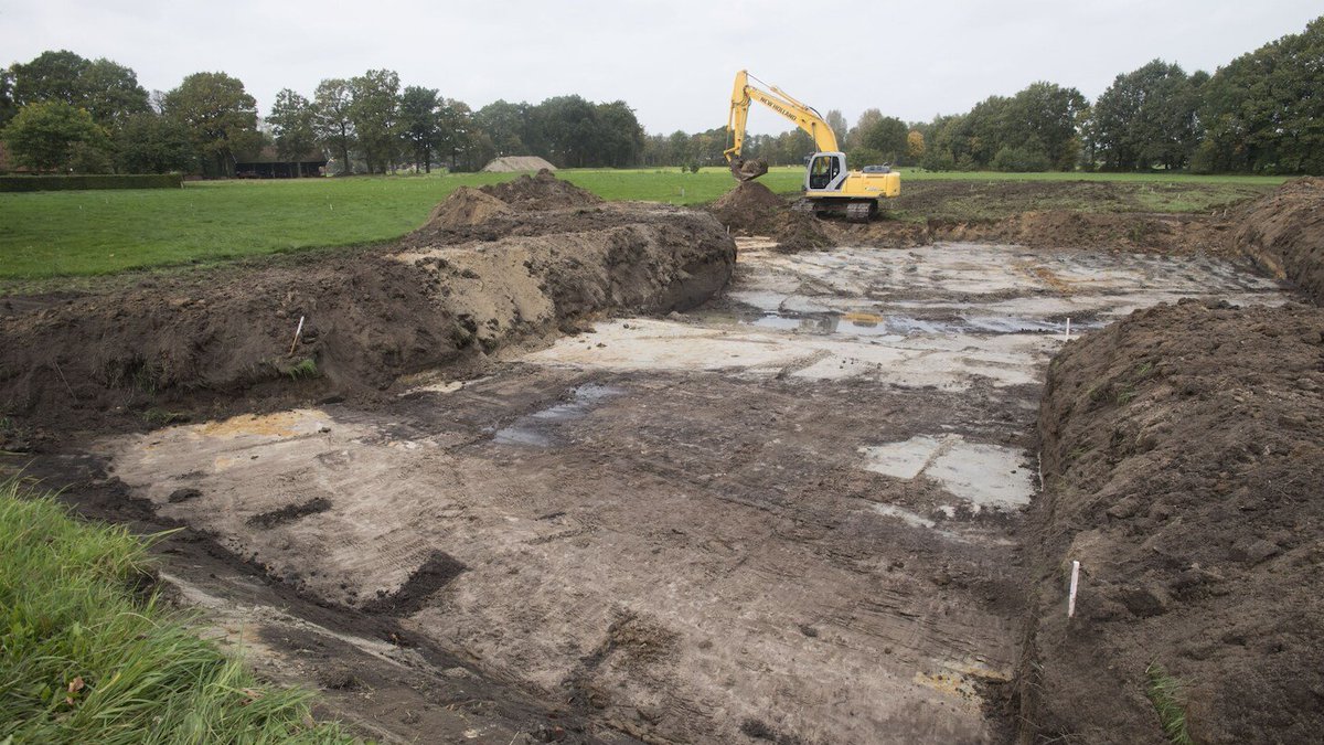 CDA Dinkelland (@cdadinkelland) on Twitter photo Bouwprojecten zouden grote vertraging door bezwaren oplopen, zo erg dat de wethouder er klaar mee is. Aanleiding voor CDA-raadslid <a href="/ErikHemmer/">Erik Hemmer</a> om vragen te stellen.
Ook vroeg de CDA-fractie naar de stand van zaken van bouwplan Rossum-Noord. Lees verder ๐ bit.ly/4iZPh5q Bouwprojecten zouden grote vertraging door bezwaren oplopen, zo erg dat de wethouder er klaar mee is. Aanleiding voor CDA-raadslid <a href="/ErikHemmer/">Erik Hemmer</a> om vragen te stellen.
Ook vroeg de CDA-fractie naar de stand van zaken van bouwplan Rossum-Noord. Lees verder ๐ bit.ly/4iZPh5q