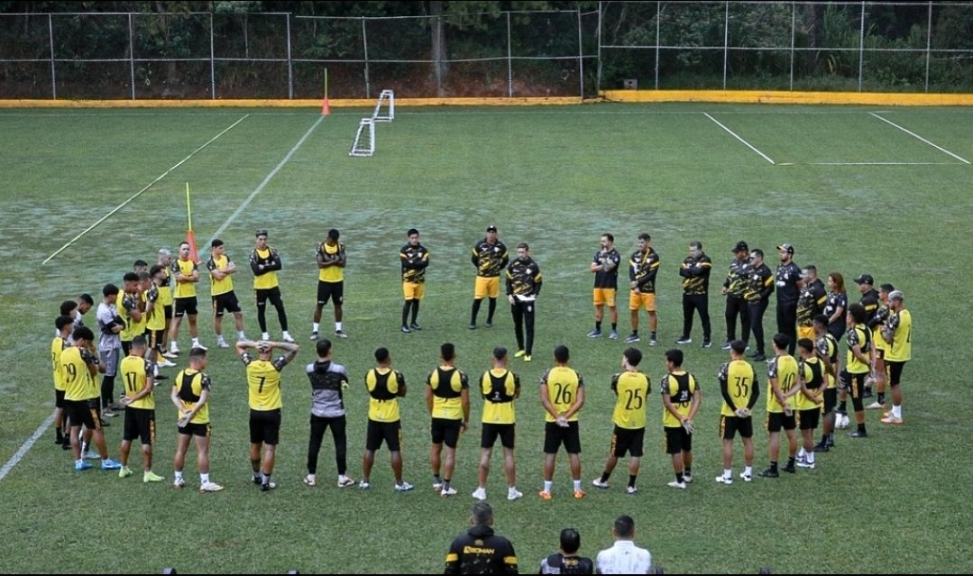 SoyDelCarrusel's tweet photo. Inició la pre-temporada 2025 para nuestro @DvoTachira 

Bajo el mando del gran Edgar Fernando Pérez Greco, el Carrusel Aurinegro inició las prácticas para encarar la Temporada 2025 que inicia dentro de tres semanas. https://t.co/0FUA0DjMr8