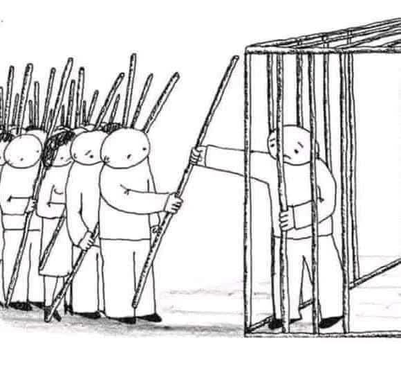 لا تبْنِ سجناً لنفسك، قضبانه آراء الناس.
#السعودية_العظمى