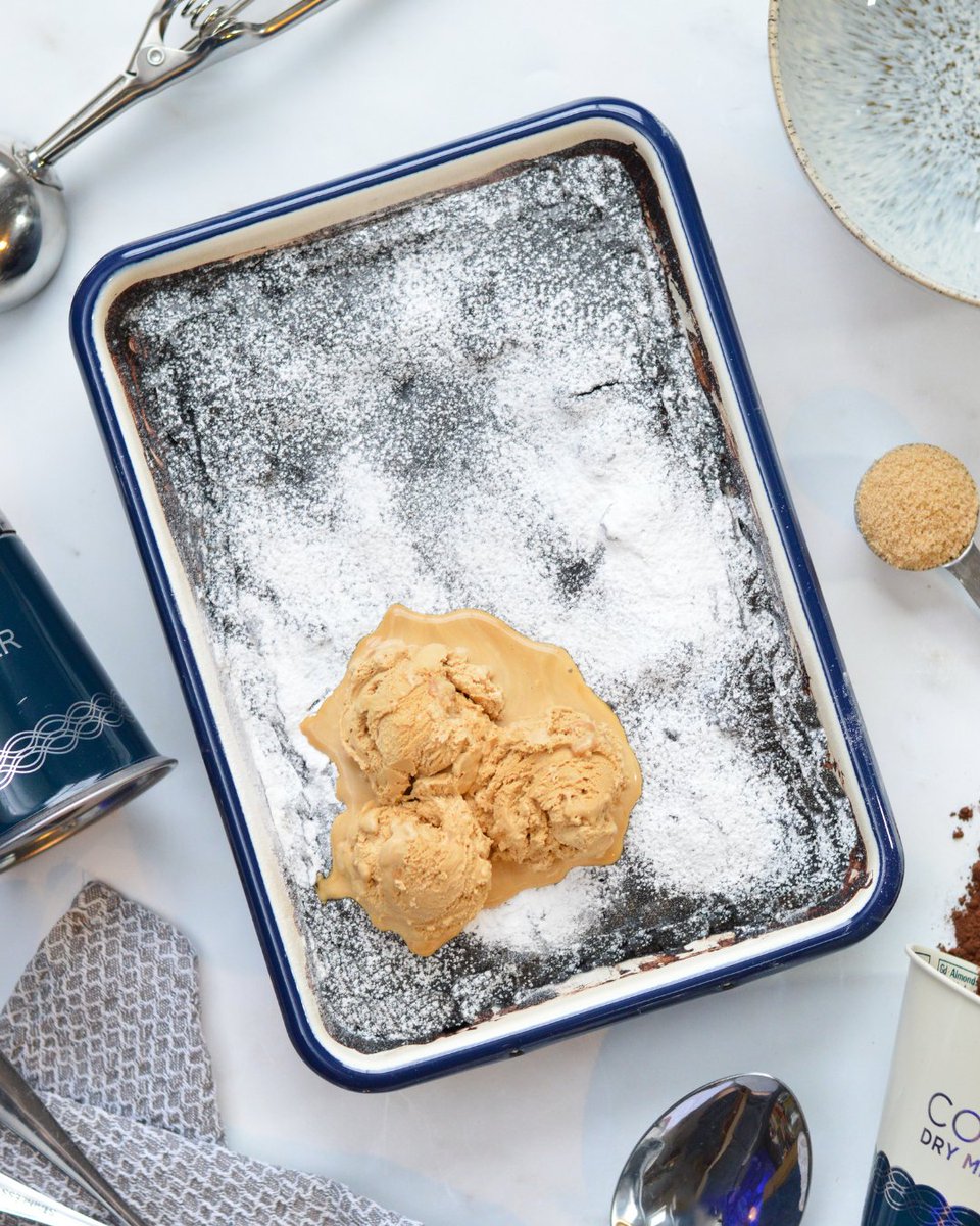 Indulge in the ultimate winter comfort: self-saucing chocolate pudding. 🍫✨ A warm, gooey dessert that's perfect for cosy nights!  

Click here for the full recipe: bit.ly/41TSDAR

#comfortbaking #wintercomfort #chocolatepudding