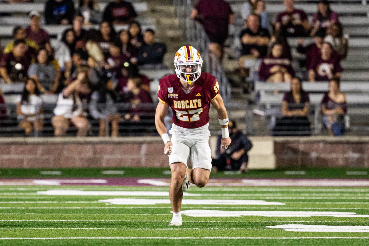 iamkwebb_'s tweet image. Last one in the Maroon and Gold today. Just a hometown kid grateful for the opportunity. Let’s do it 🖤