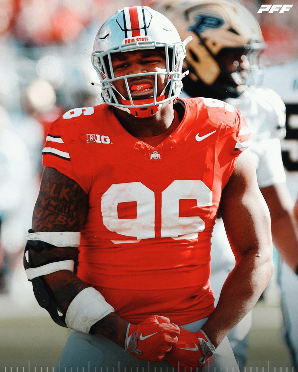 Ohio State DL Eddrick Houston vs Oregon:

🔴 79.3 PFF Grade
🔴 4 QB Pressures

Career Bests in Both Categories for the True Freshman👀