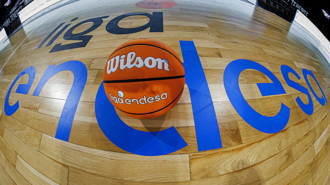 SUPERBASKET7's tweet photo. Opinión. ‘Putodefender’ al Canarias https://t.co/hNUc4kubTS⁰ @SUPERBASKET7 #baloncesto #basketball  #VamosCanarias #LaLagunaTenerife #FiebreAmarilla @ACBCOM #muysuperbasket #TuEquipo @CB1939Canarias #Cronic @valenciabasket https://t.co/A0pCIEZwaz