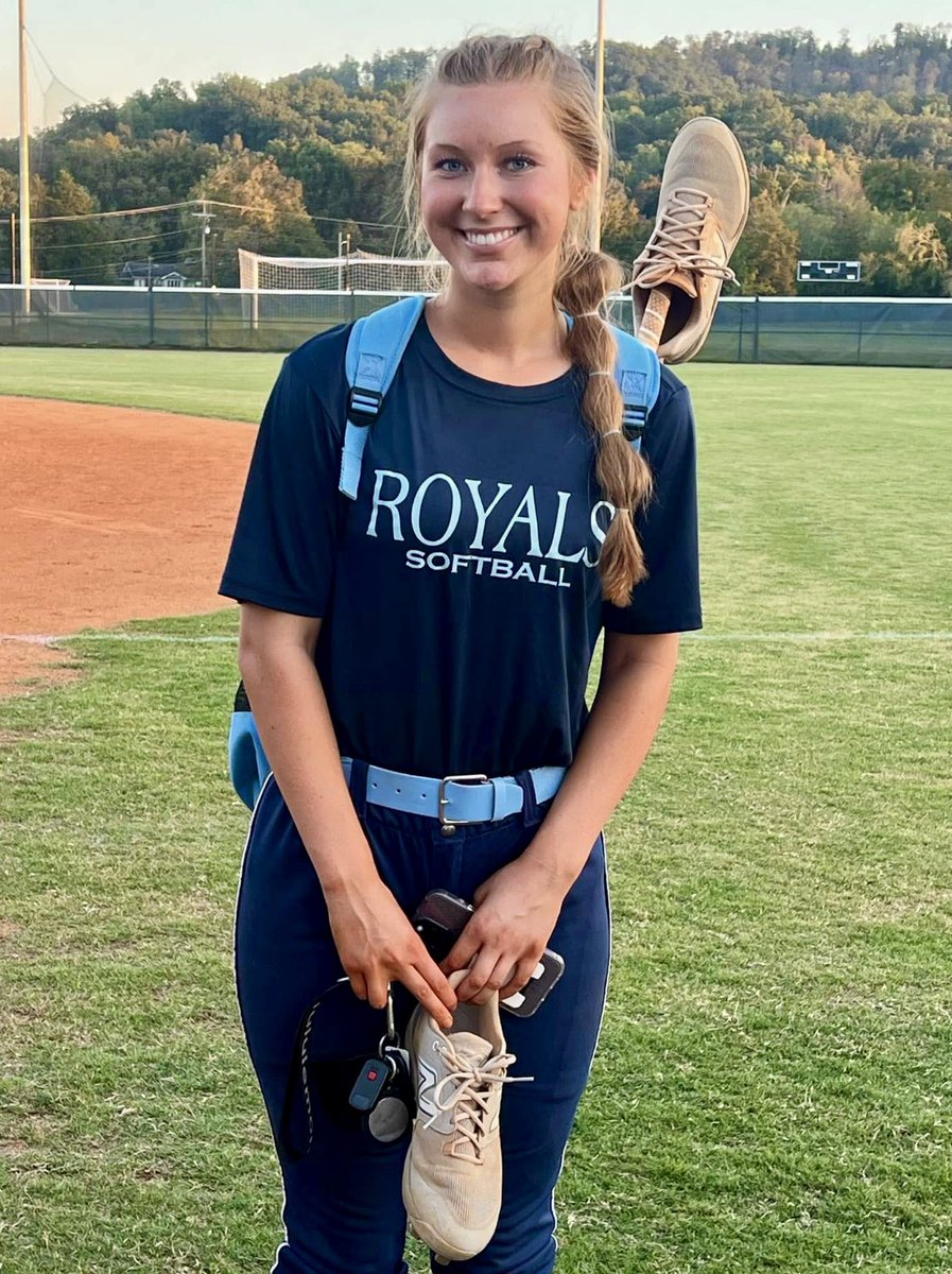 Dayna Carter (@daynacarter5) on Twitter photo Wishing our sweet <a href="/EmersonDarnell5/">Emerson Darnell</a> the happiest of Birthdays today! We love you big š Wishing our sweet <a href="/EmersonDarnell5/">Emerson Darnell</a> the happiest of Birthdays today! We love you big š