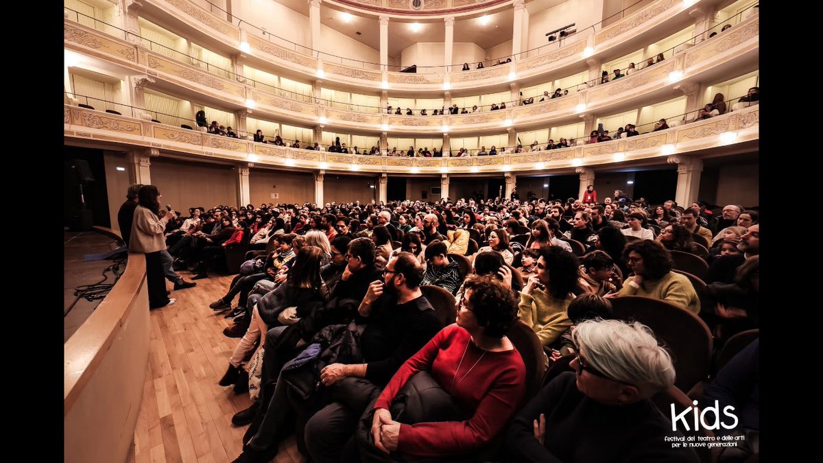 Primo Amour al #KIDSFESIVAL 🇮🇹 Grazie mille per la vostra presenza. Che bella emozione! ❤️ Oggi alle 20:30 di nuovo al teatro Apollo de Lecce.