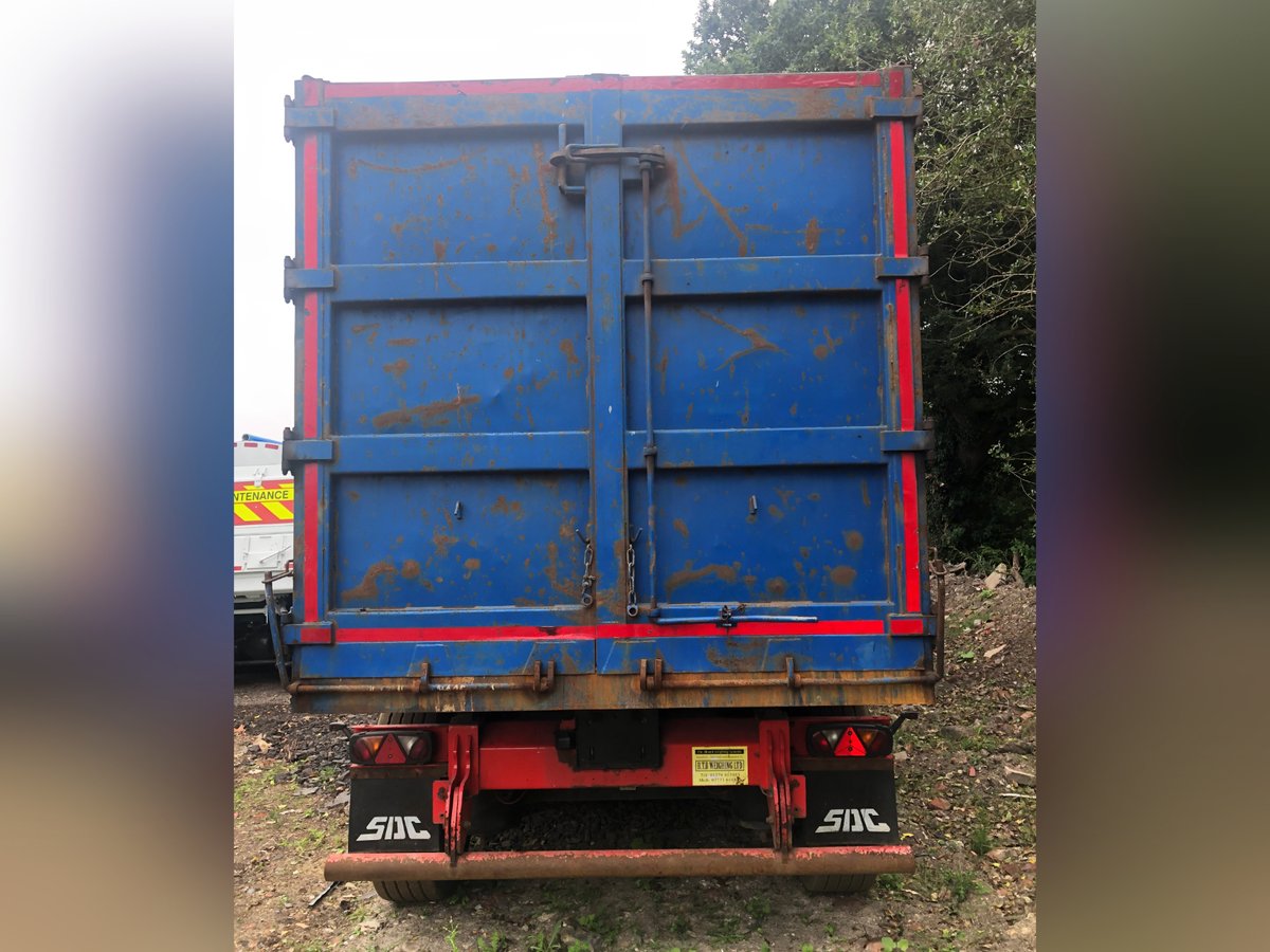 ColsonTrailers's tweet photo. 🚨 2017 - SDC Tipper 🚨

Used bulk tipping trailer, 80yd³ capacity, Remote weigher, Draycot body &amp; Gullwing sheet - ideal for scrap haulage!

📞 01773 424 210
📧 info@colsontrailers.co.uk
📍 Heanor, DE75 7RJ, UK

https://t.co/lQomqBDK1O

#ForSale #Tipper #HeavyDuty #ScrapMetal https://t.co/YKGbfn1oCp
