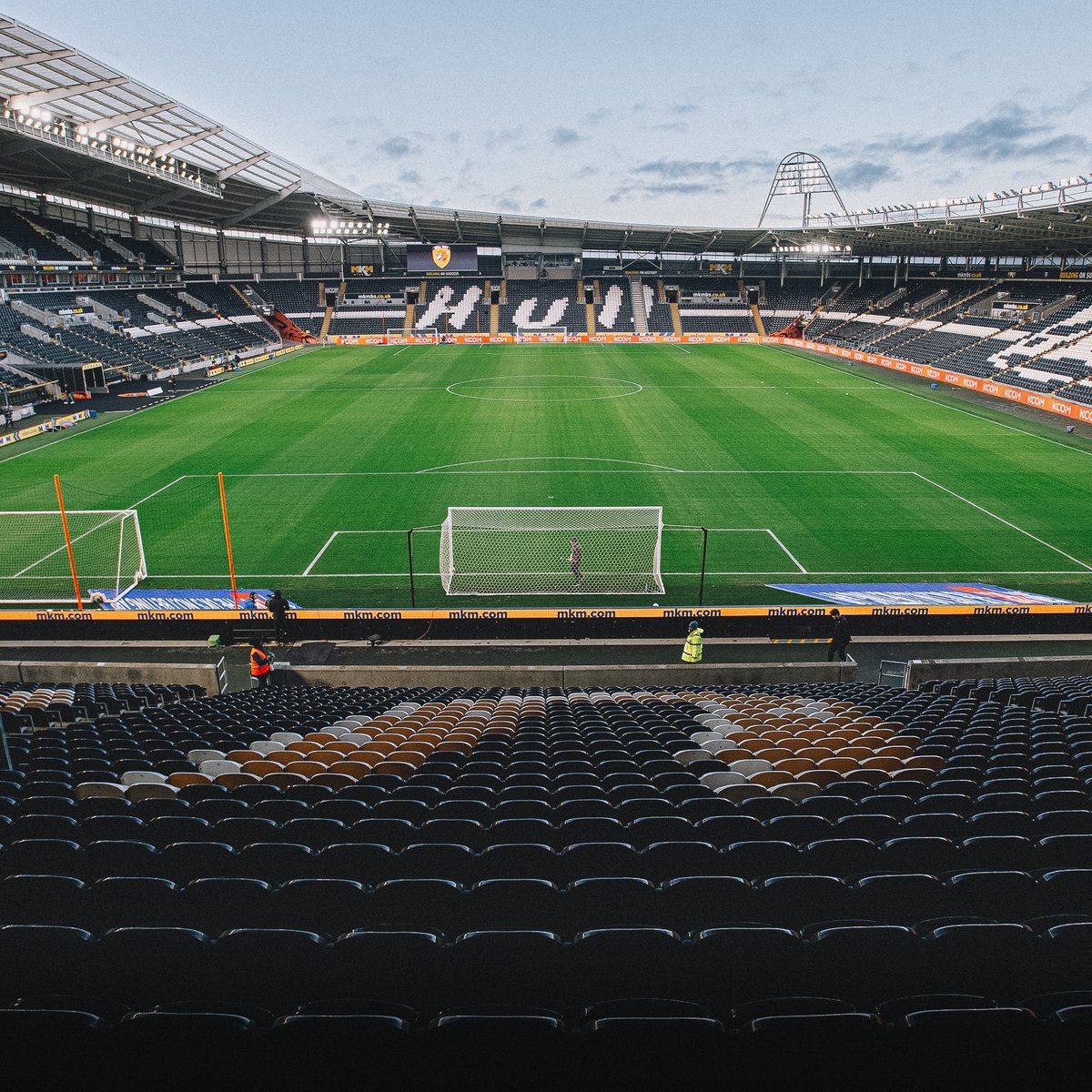 HullCity's tweet image. Hull City will once again stand with Leeds United in respecting the memory of Christopher Loftus and Kevin Speight.

Chris and Kev tragically had their lives taken from them while supporting their club on 5 April 2000.

#hcafc