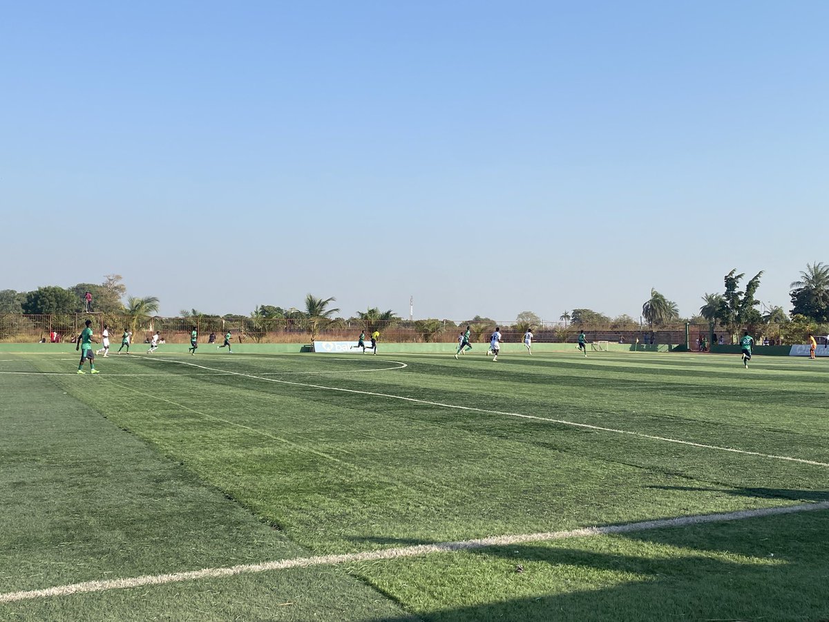 RealDeBanjulFC's tweet photo. The second half is underway.
RDB 1 - 0 MAR
#rdbmar #gffleague #lydsa #cityboy https://t.co/wE3sF2YfaT