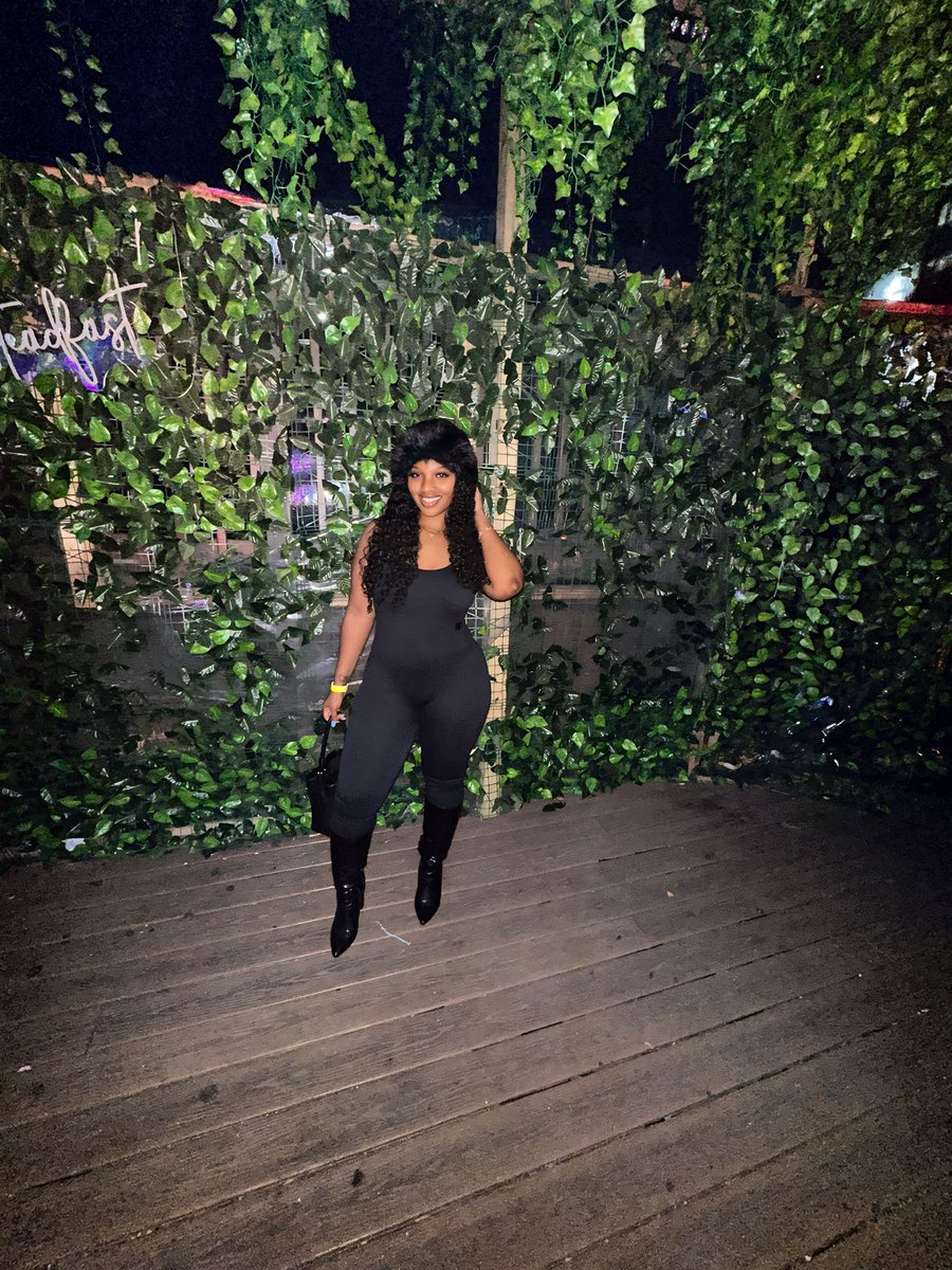 TerriaMarshee_'s tweet photo. 🤭🖤 hmmmm. https://t.co/BXvruFD17H