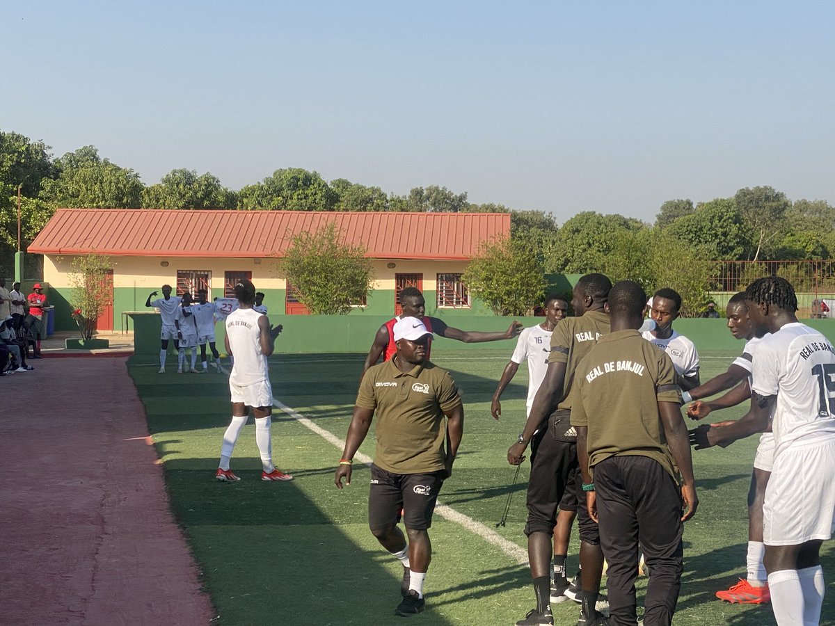 RealDeBanjulFC's tweet photo. HT: David Sambouβs beautiful header gave us a deserved lead.
RDB 1 - 0 MAR
#rdbmar #gffleague #lydsa #cityboy https://t.co/8DlC08FcsO
