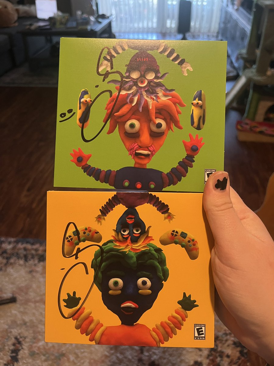 punkbitchell's tweet image. :) @awsten