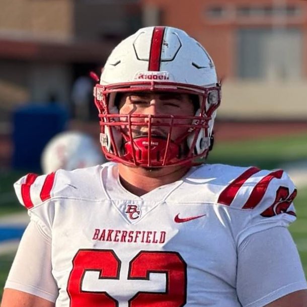 Tyler Shelton (@tylershelton72) on Twitter photo JUCO | IOL / C | NCAA Qualifier | Freshman Season Highlights | Bakersfield College <a href="/thompsonsctg/">BT THOMPSON</a> <a href="/JUCOFFrenzy/">JUCO Football Frenzy</a> @TheCoachLeeShow
hudl.com/video/3/229790… JUCO | IOL / C | NCAA Qualifier | Freshman Season Highlights | Bakersfield College <a href="/thompsonsctg/">BT THOMPSON</a> <a href="/JUCOFFrenzy/">JUCO Football Frenzy</a> @TheCoachLeeShow
hudl.com/video/3/229790…