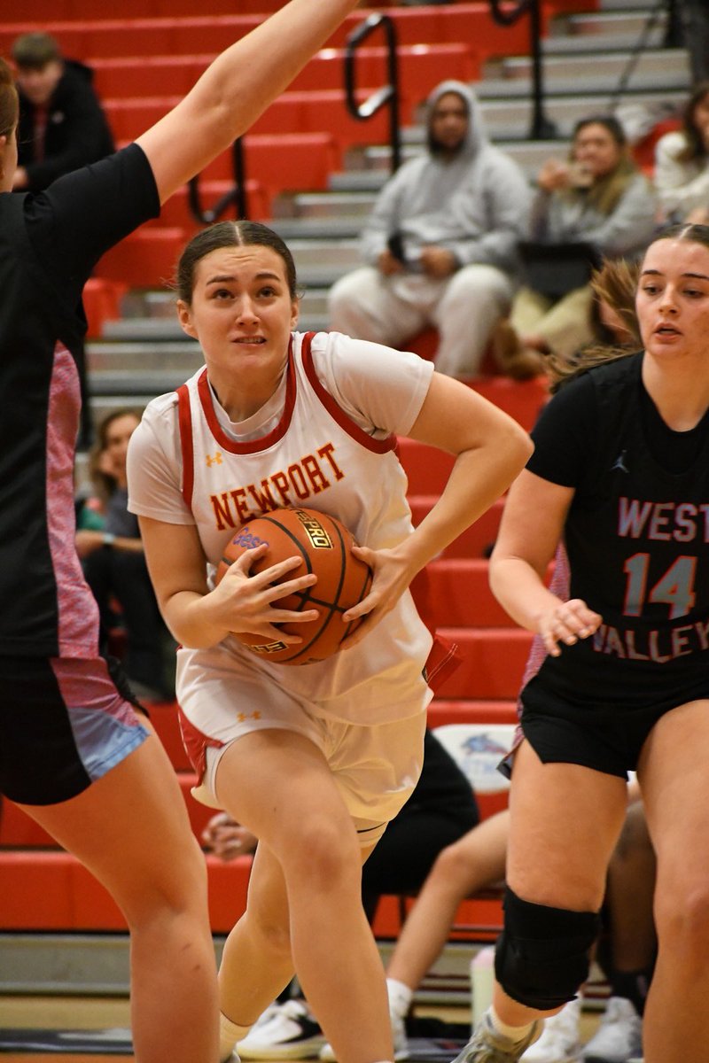 Newport 47 W Valley 59
Team went 14-15 from FT w assists for majority of players but transition d &amp; passing need an energy drink
Polo 23-6-3-3 (6-6 FT)
DeLeon 8-4-3-3-4blks
Knopf 8-5-2-1 (2 3s)
Ketchum Tat, Veetutu impacted from both ends &amp; went 100% from line

Back at it 5:30pm!